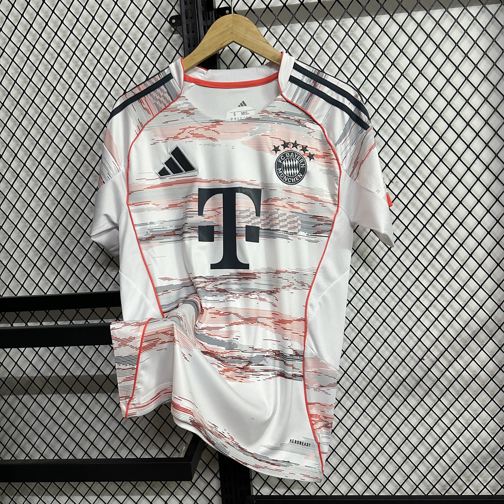 25/26 Bayern Munich away