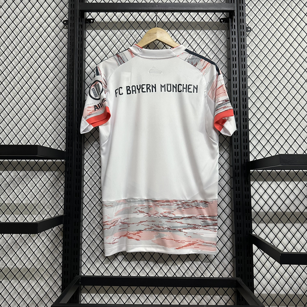 25/26 Bayern Munich away