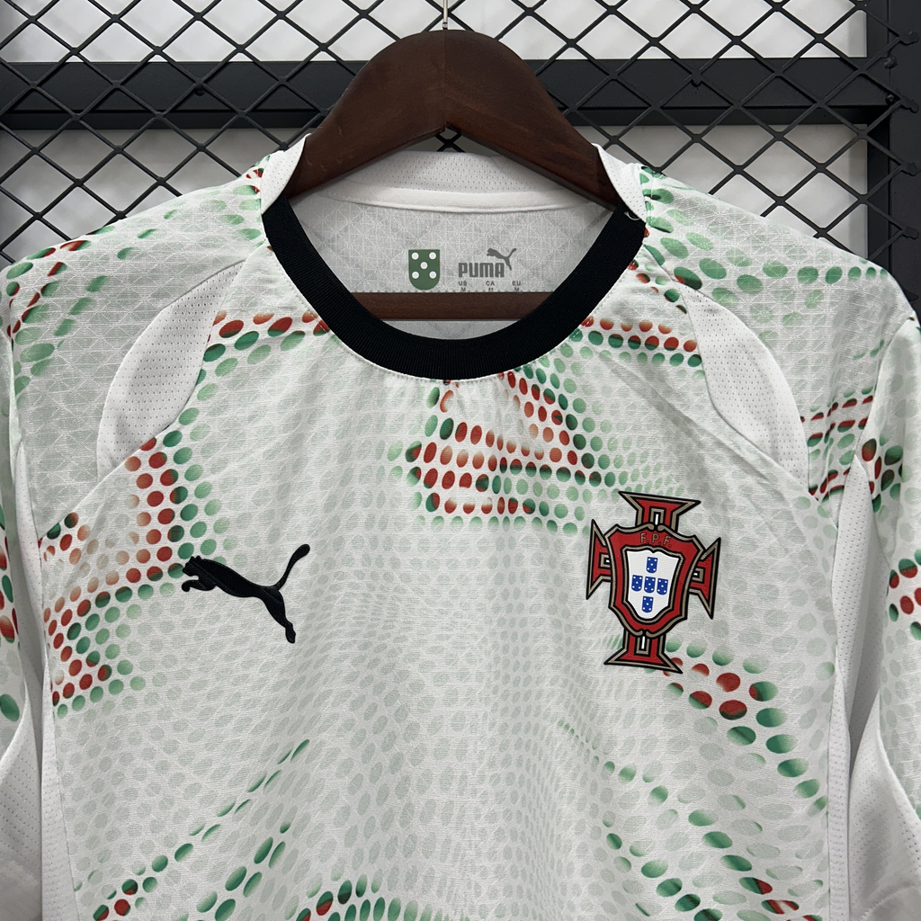 25/26 Portugal Away