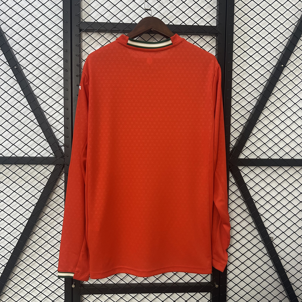 25/26 long sleeve Portugal