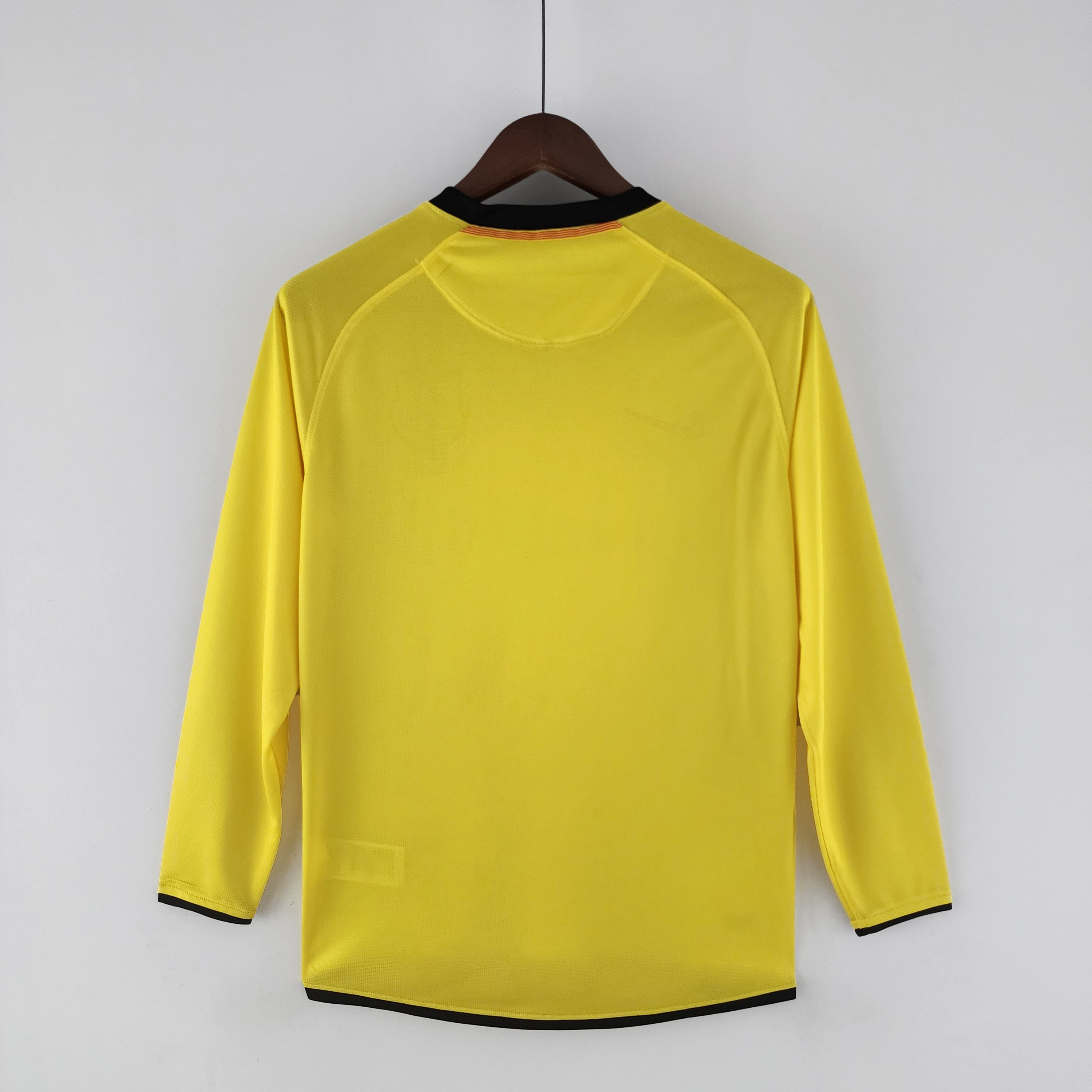 08/09Retro Long Sleeve Barcelona