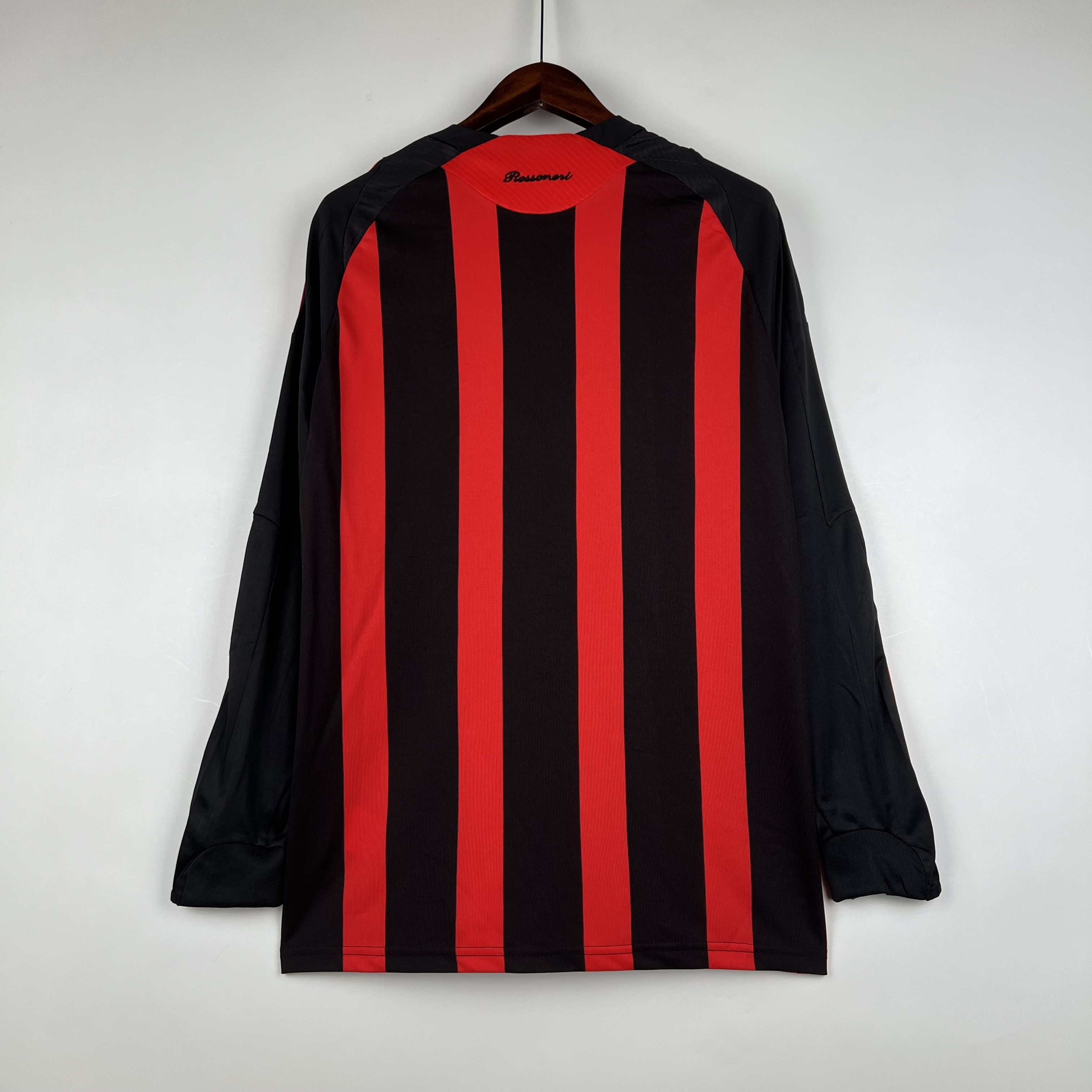 08/09 Retro Long Sleeve Ac Milan
