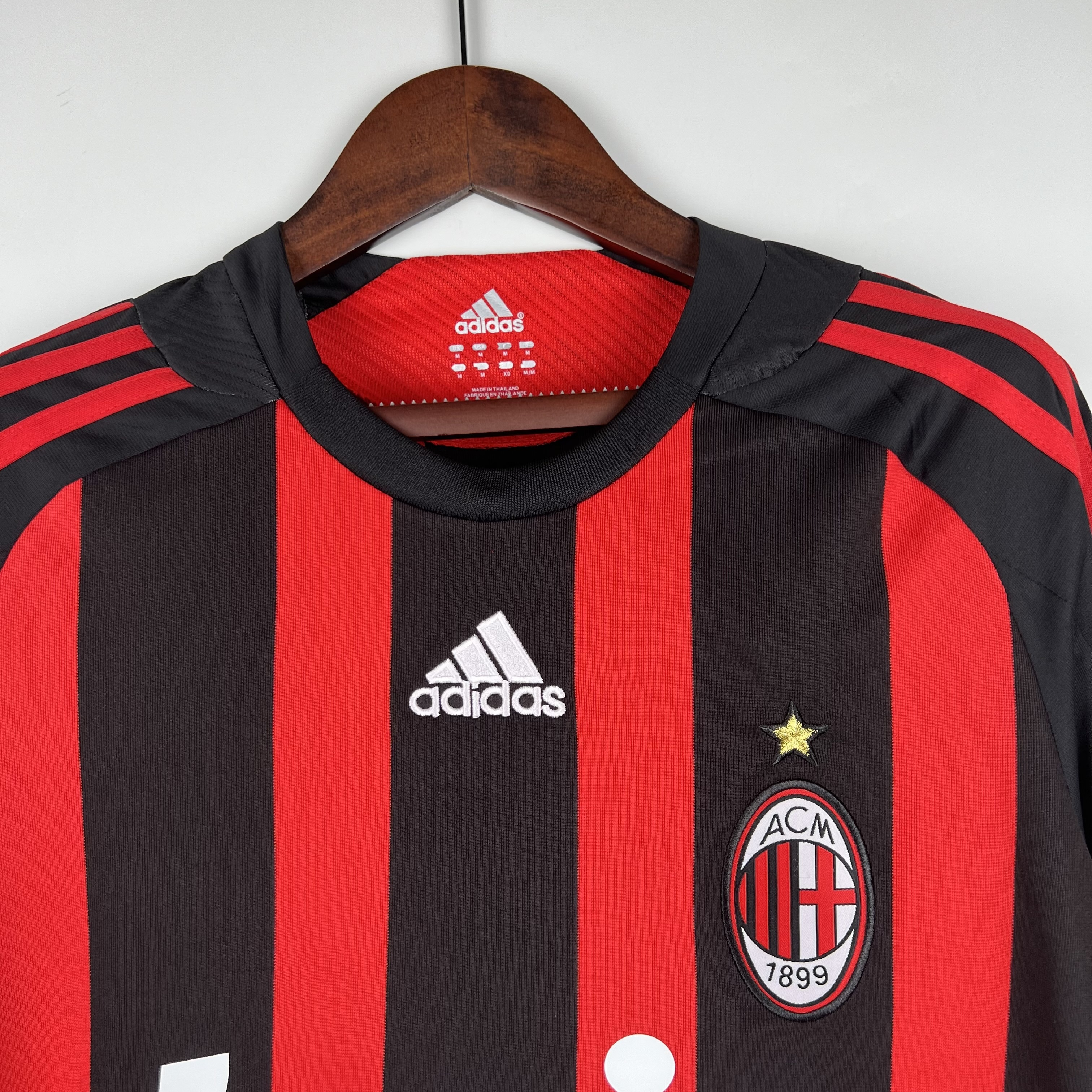 08/09 Retro Long Sleeve Ac Milan