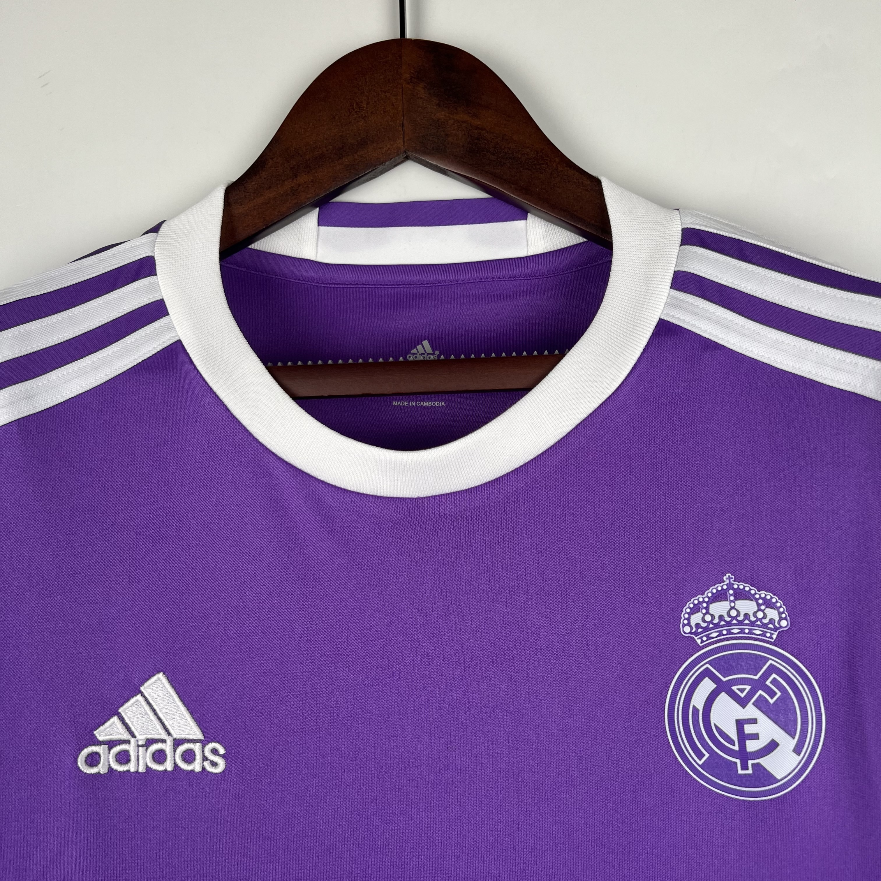 16/17 Retro Long Sleeve Real Madrid