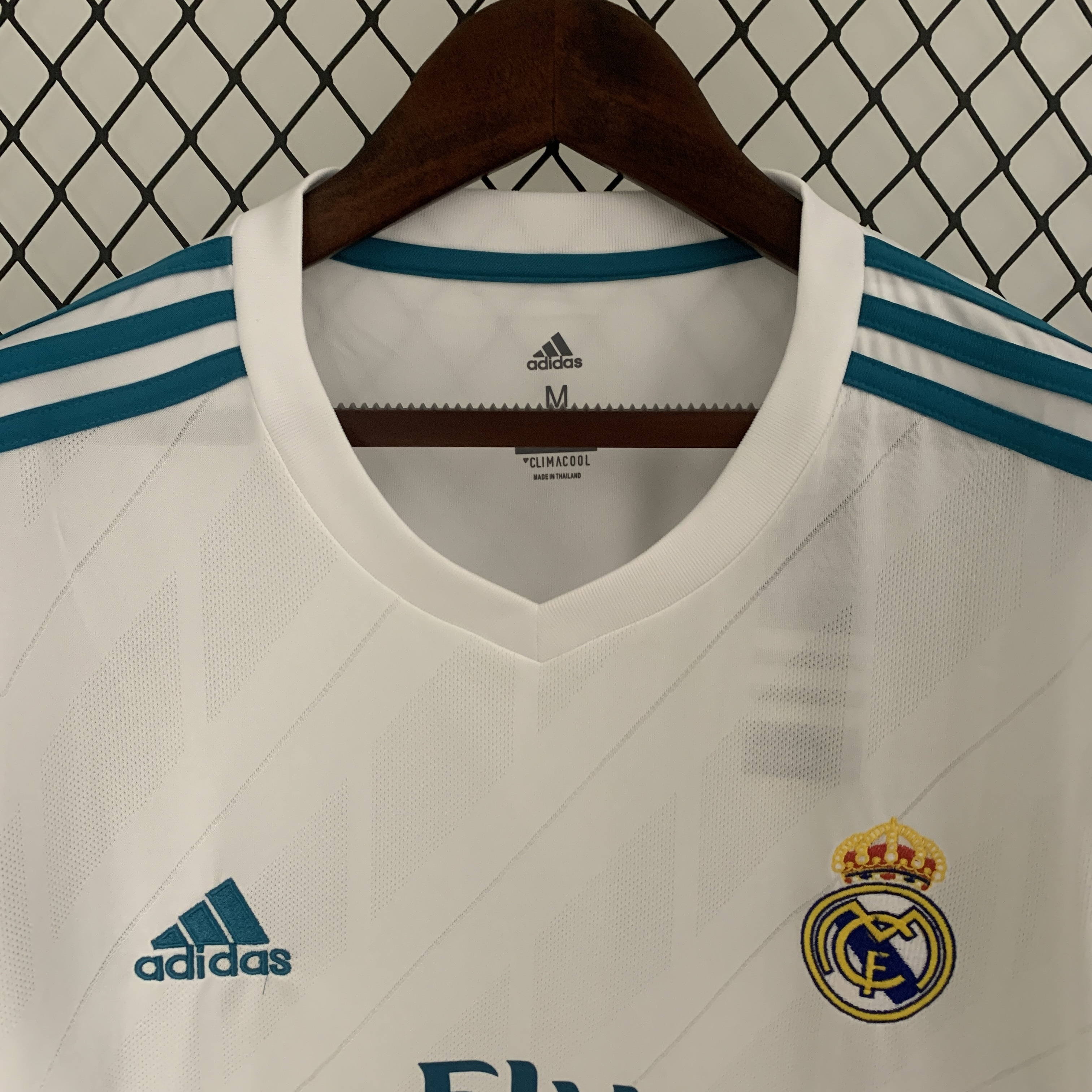 17/18 Retro Long Sleeve Real Madrid