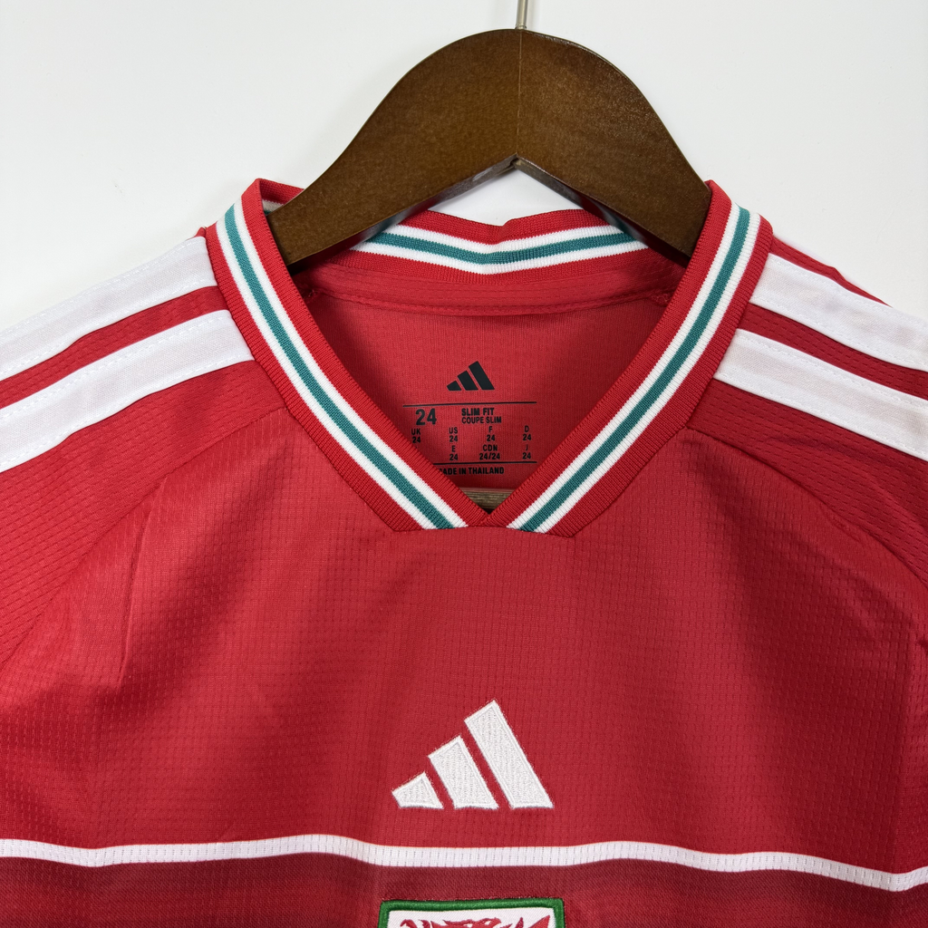 25/26 Wales kids kit