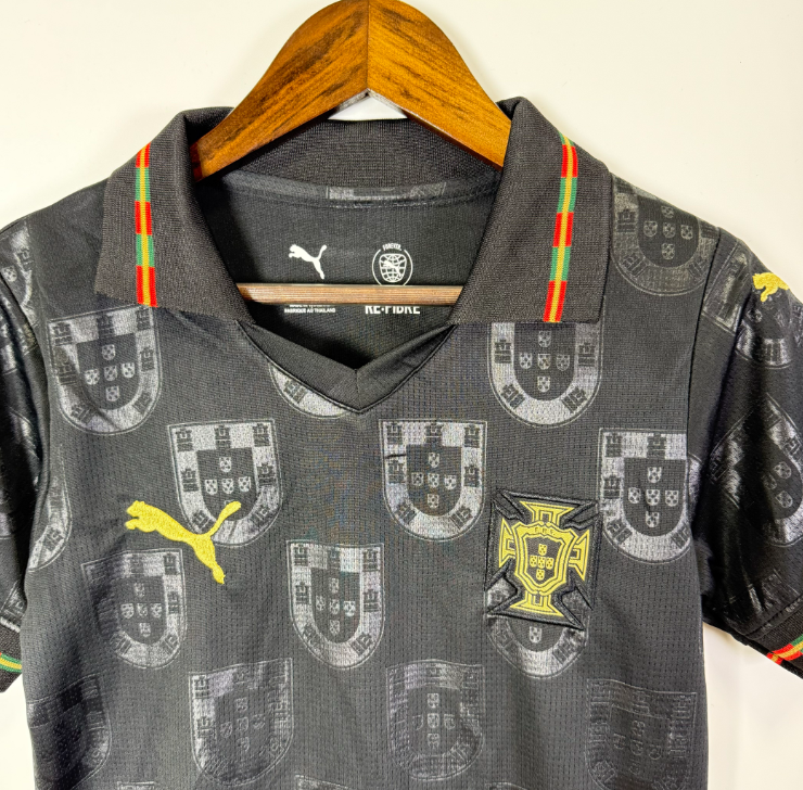 25/26 Portugal away kids kit