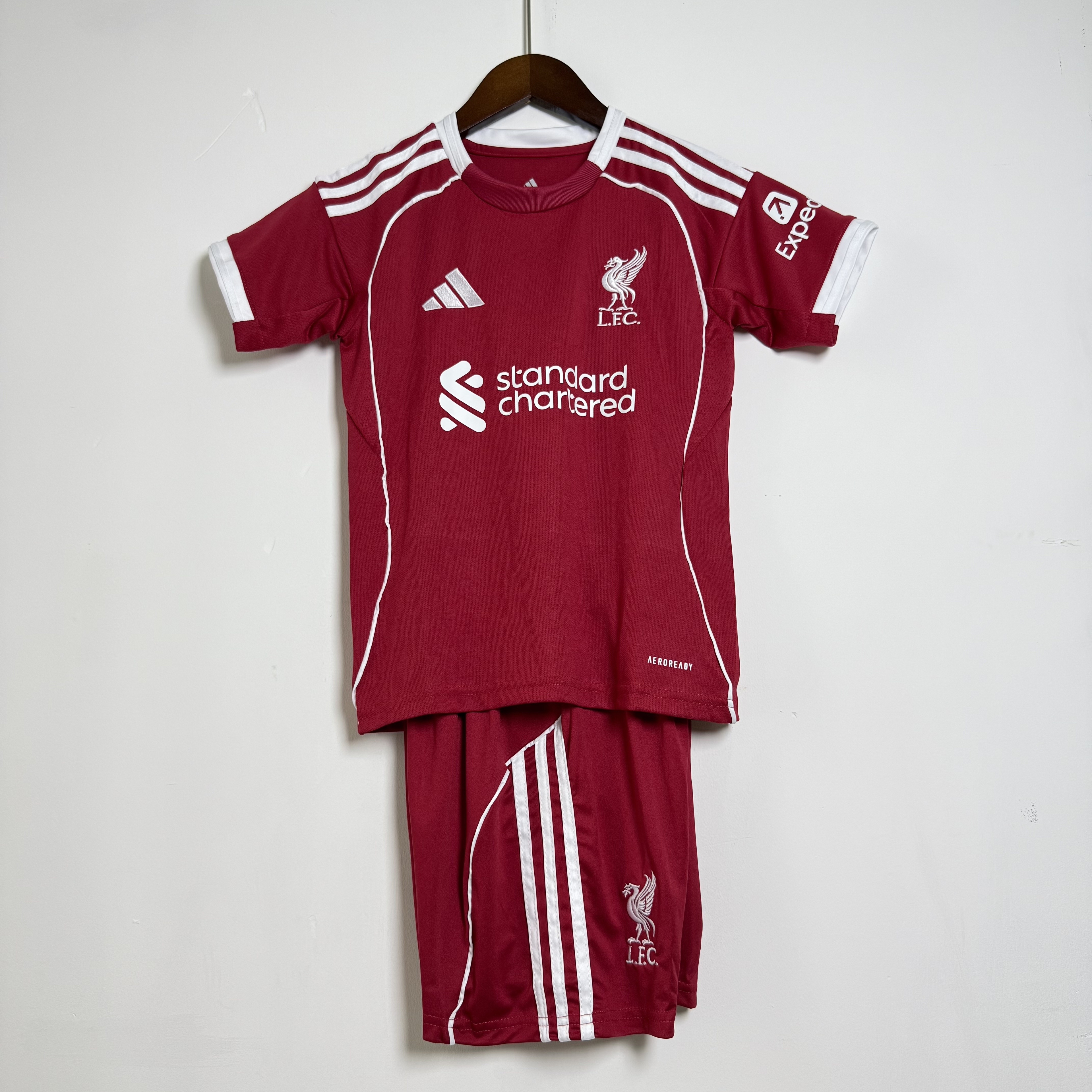 25/26 Liverpool kids kit