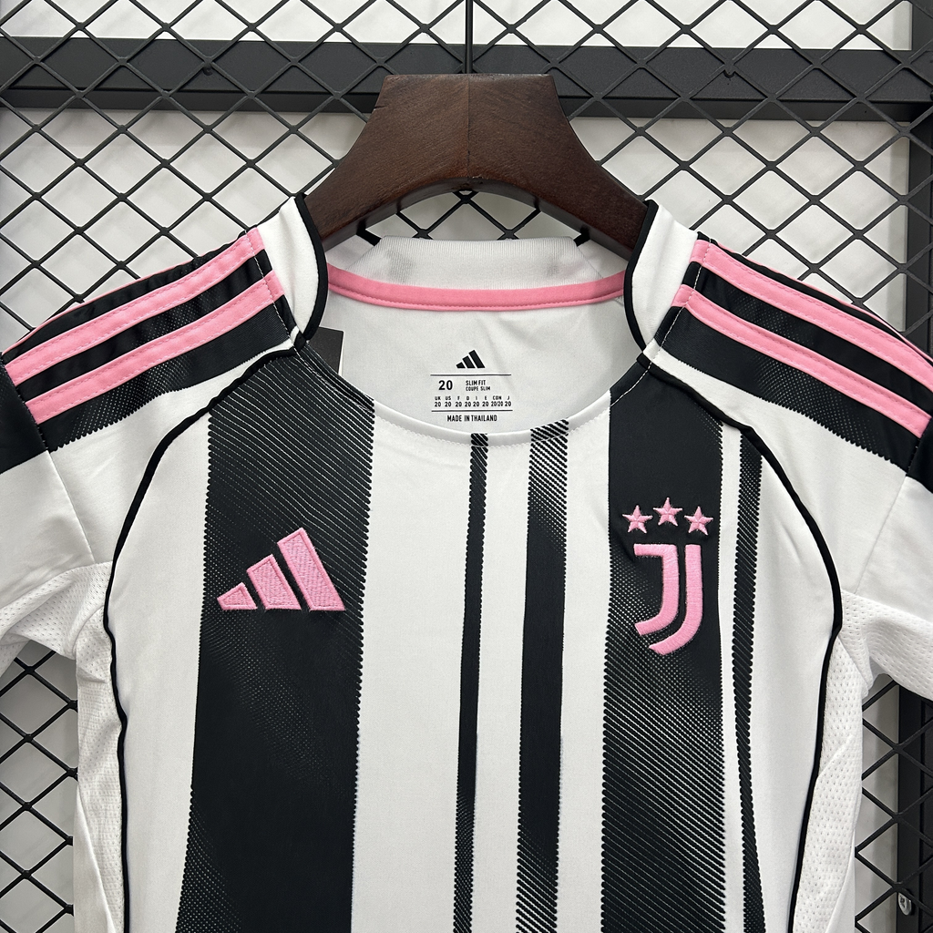 25/26 Juventus kids kit