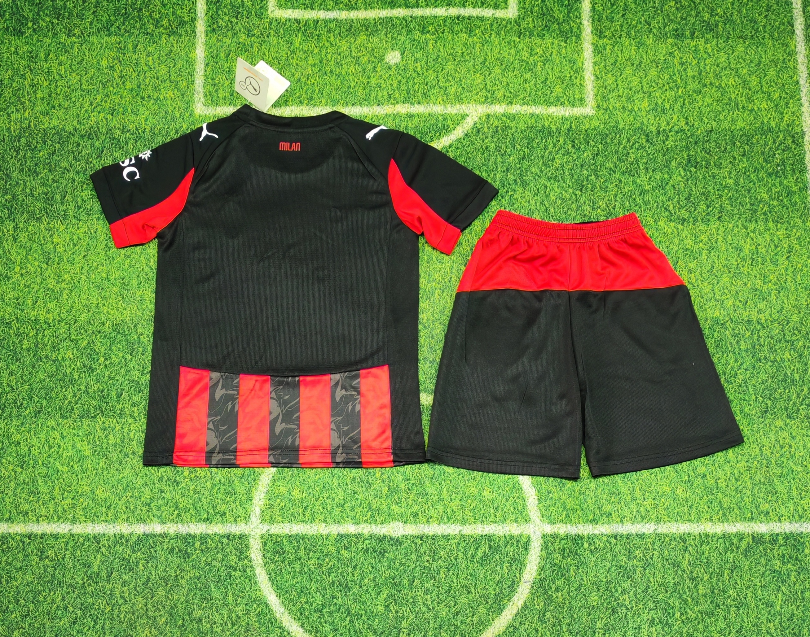 25/26 Ac Milan kids kit
