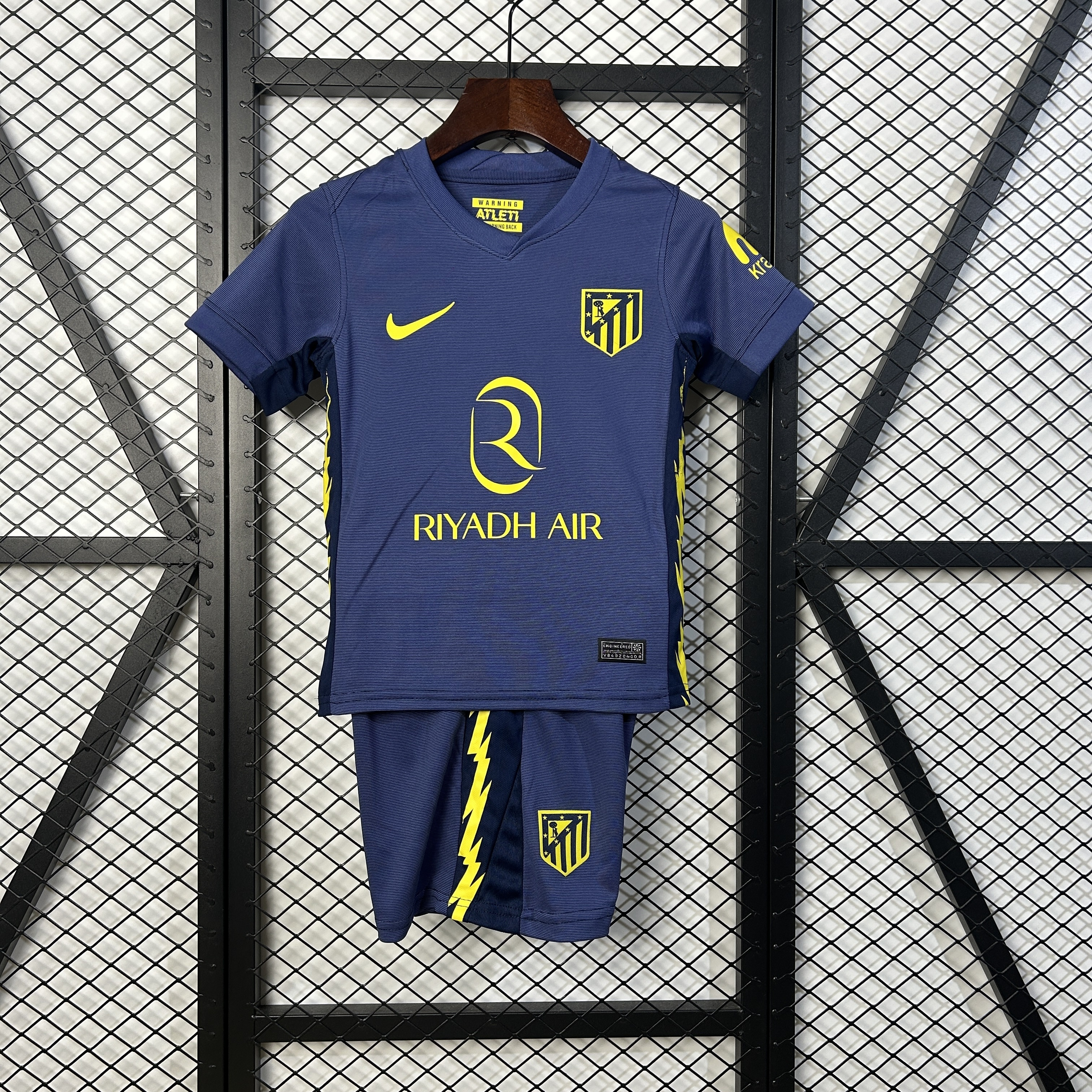 25/26 Atletico Madrid kids kit