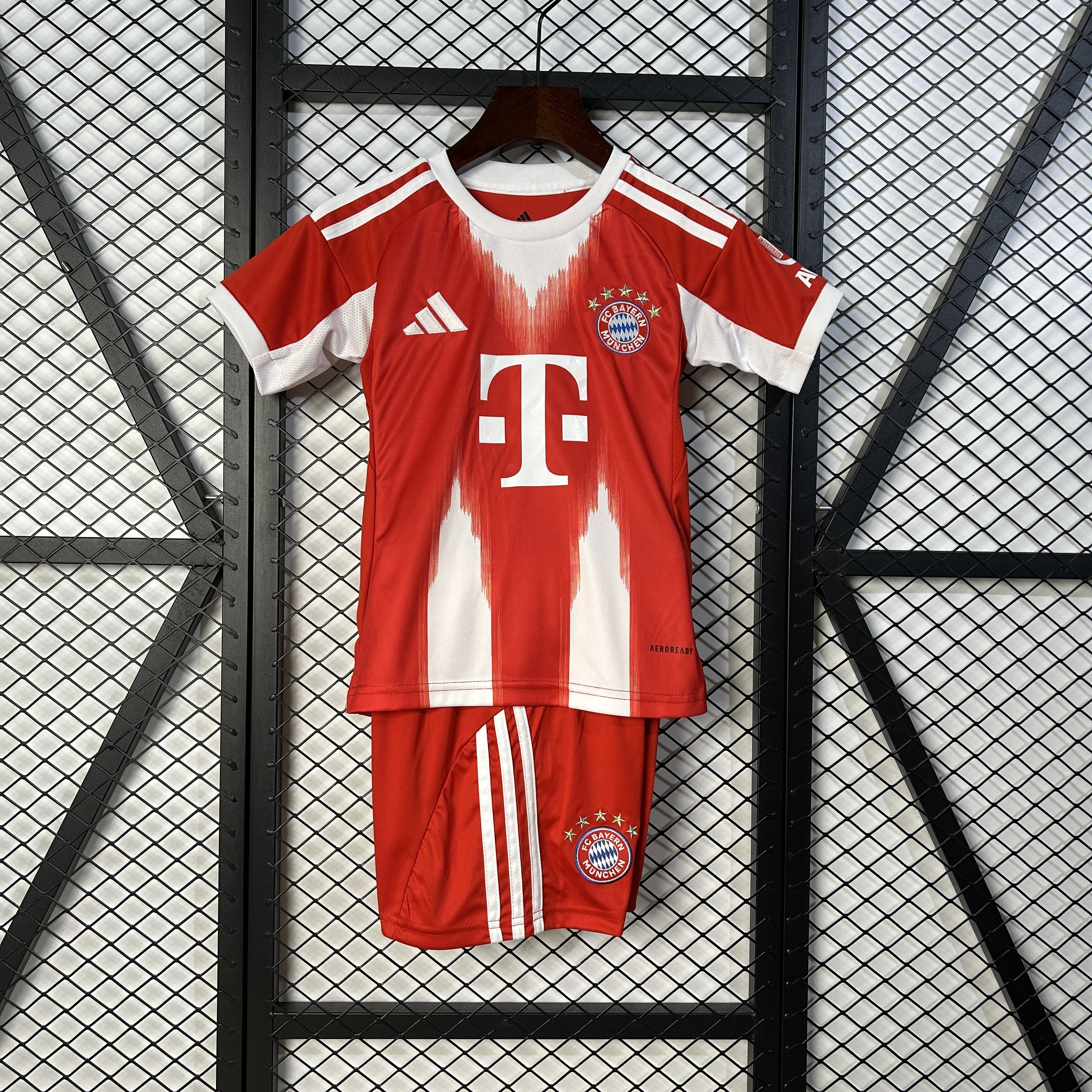 25/26 Bayern Munich kids kit