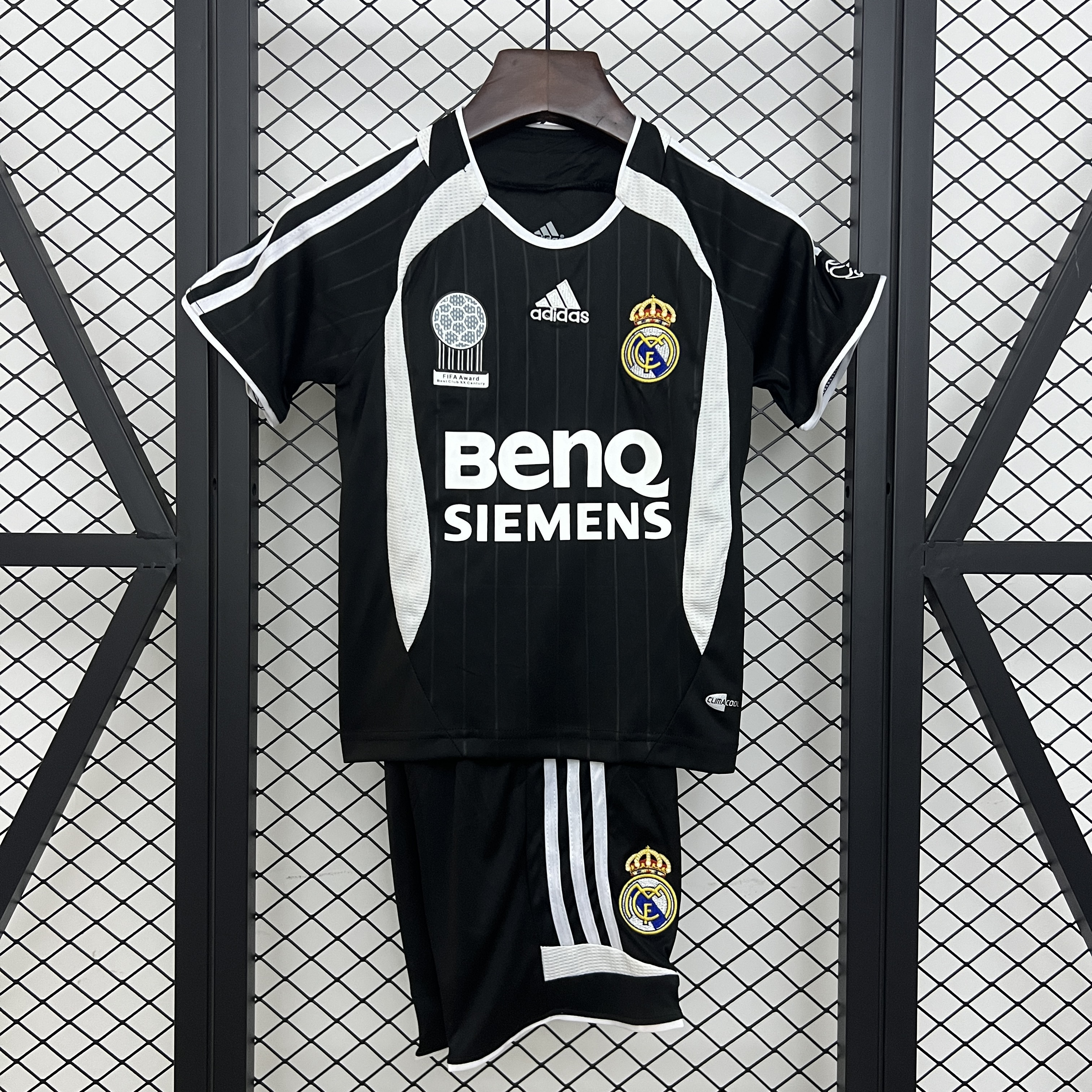 25/26 Real Madrid Retro kids kit