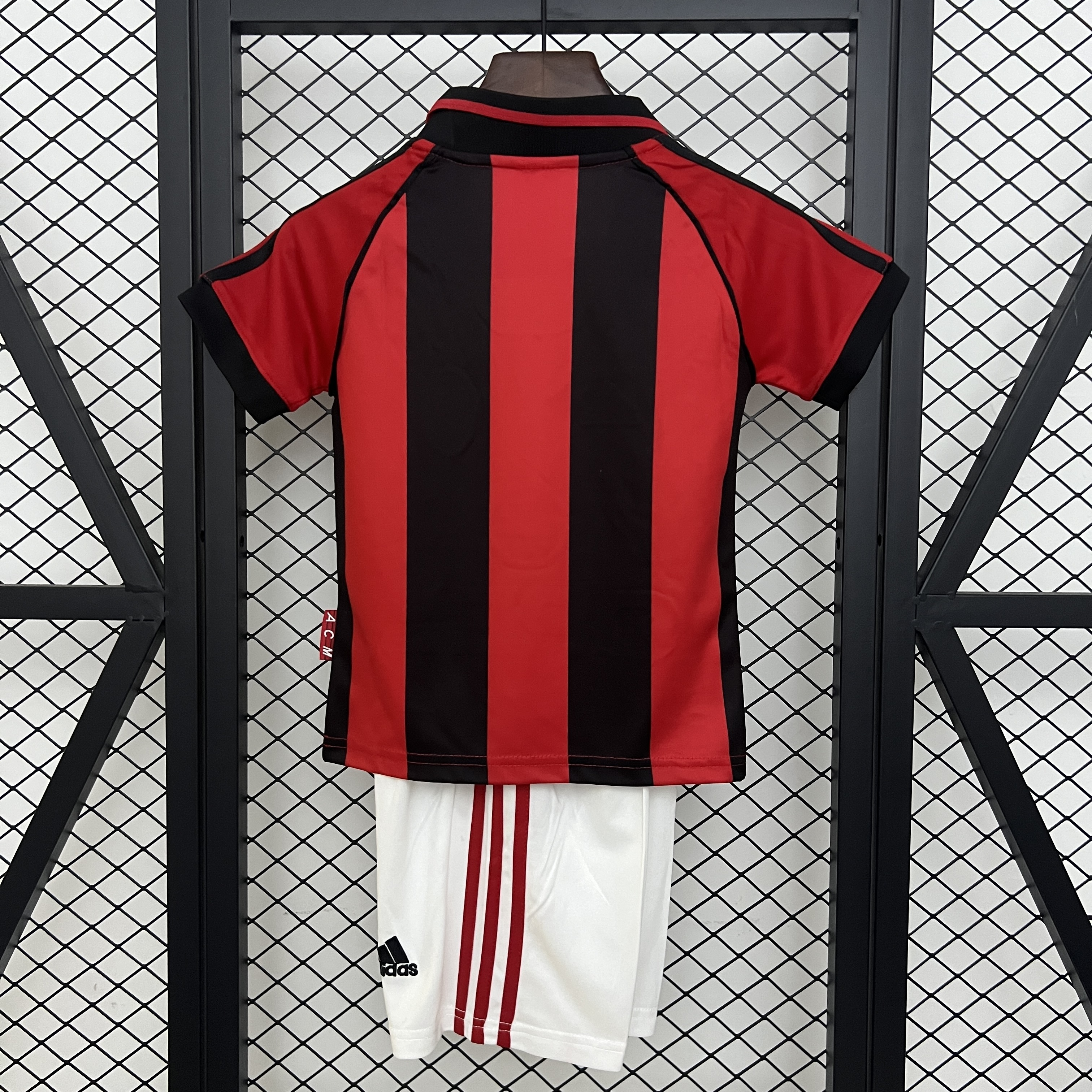 25/26 Ac Milan Retro kids kit