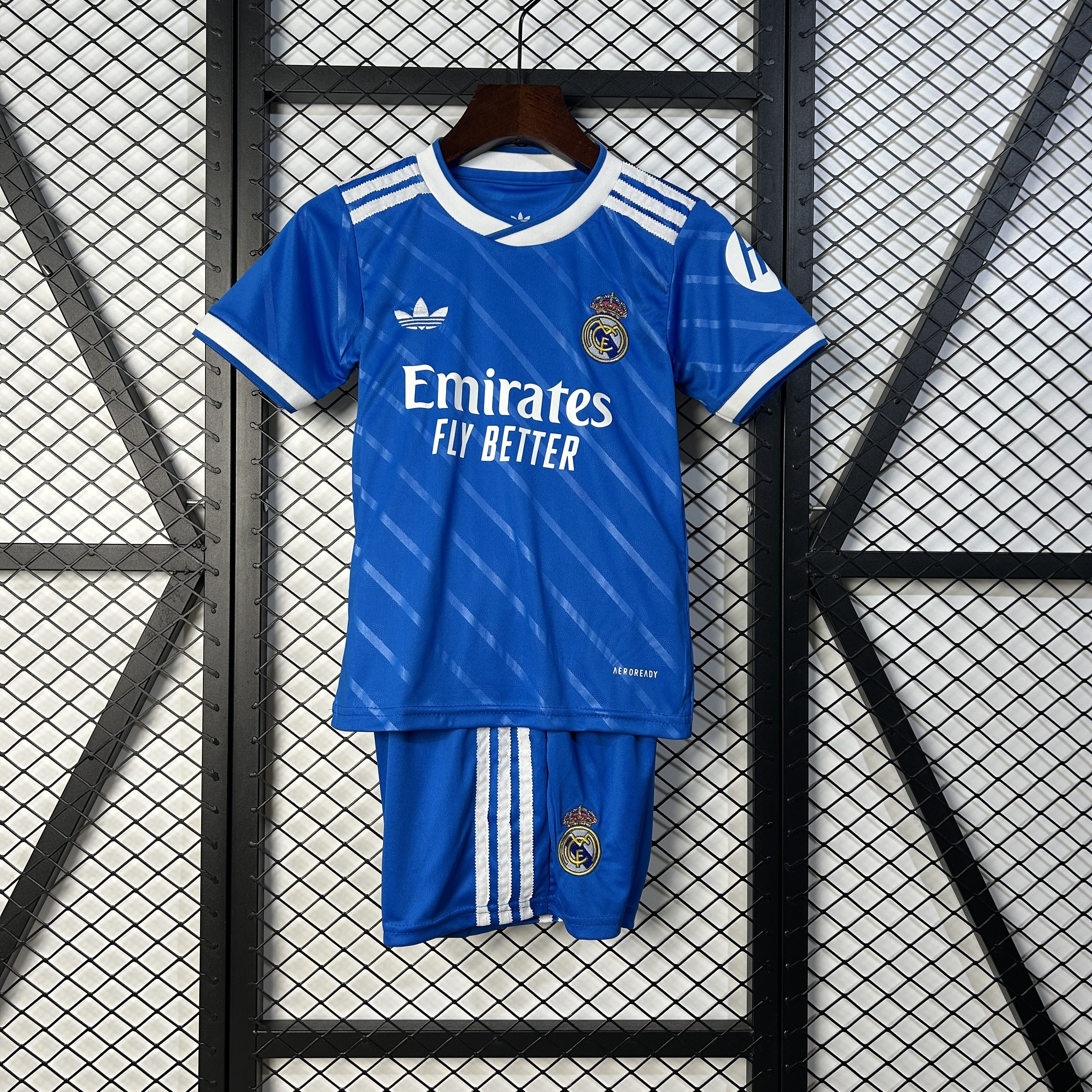 25/26 Real madrid kids kit