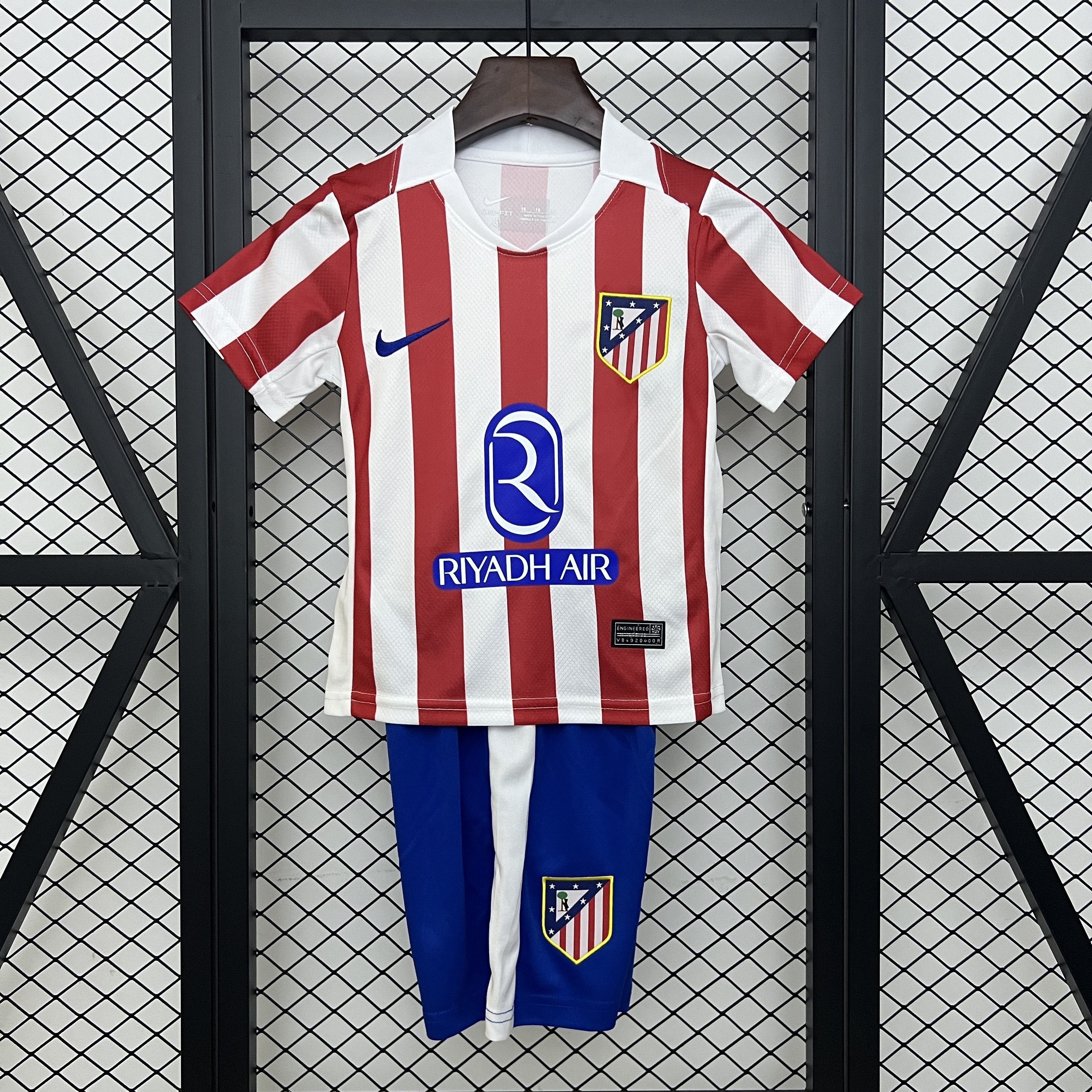 25/26 Atletico Madrid kids kit