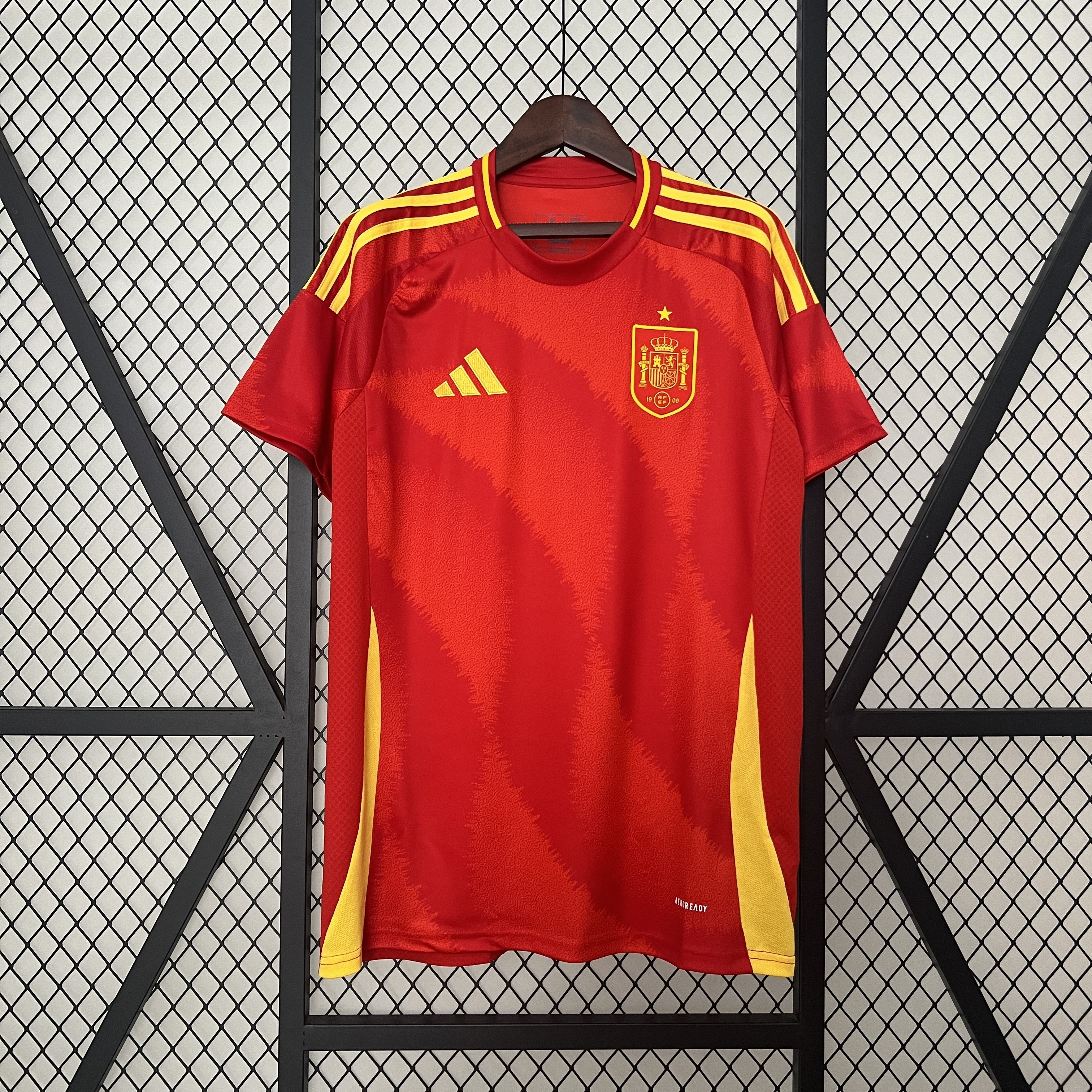 24/25 spain home fan