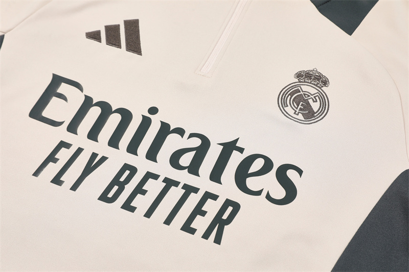 24/25 Training Kit Real Madrid