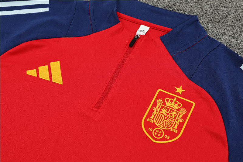 24/25 Training Kit Spain