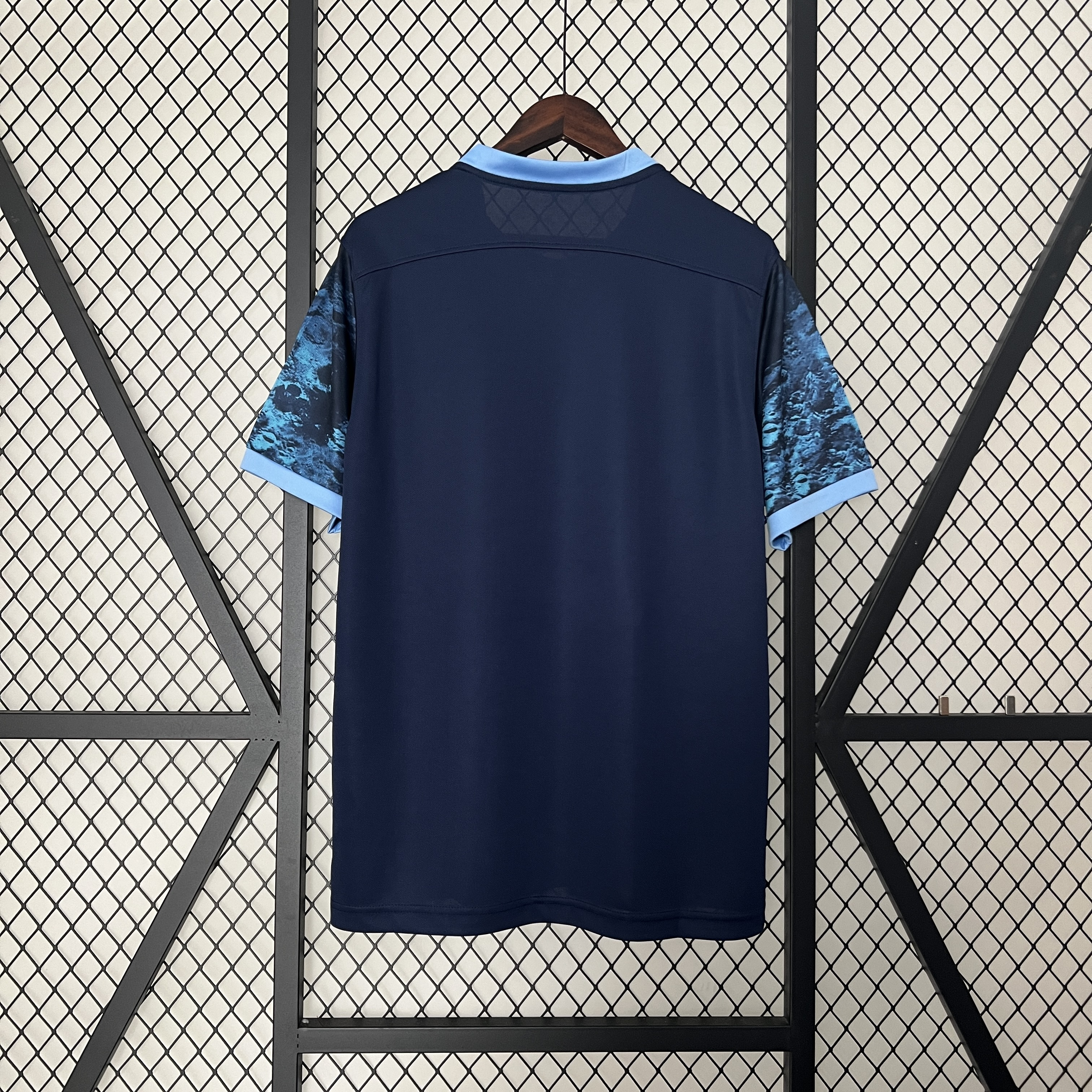 15/16 Retro Manchester City away
